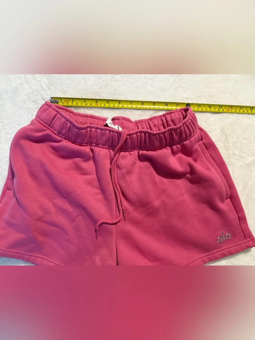 ALO Yoga soft pink